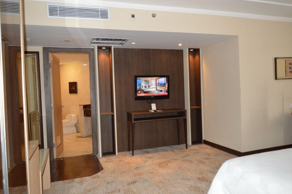 สวิส เบลโฮเต็ล ปาปัว Hotel จายาปุระ ภายนอก รูปภาพ